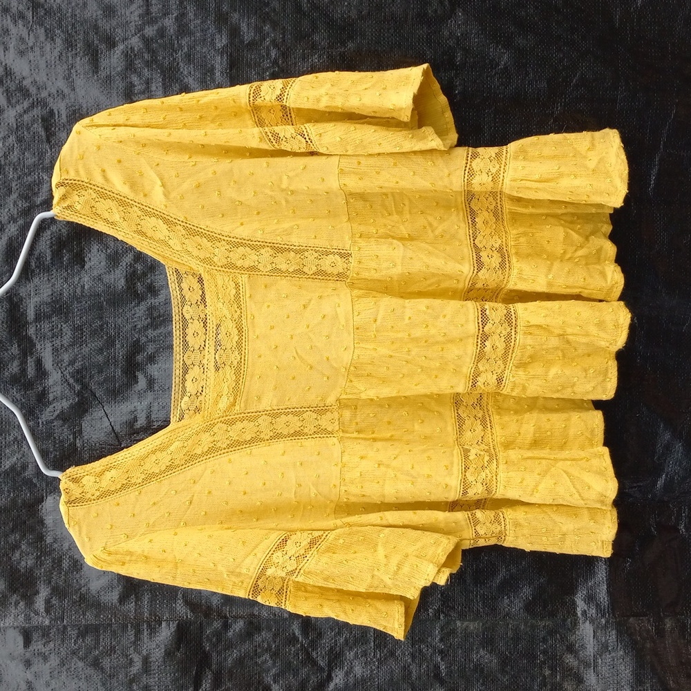 Basil & Lola short sleeve top medium